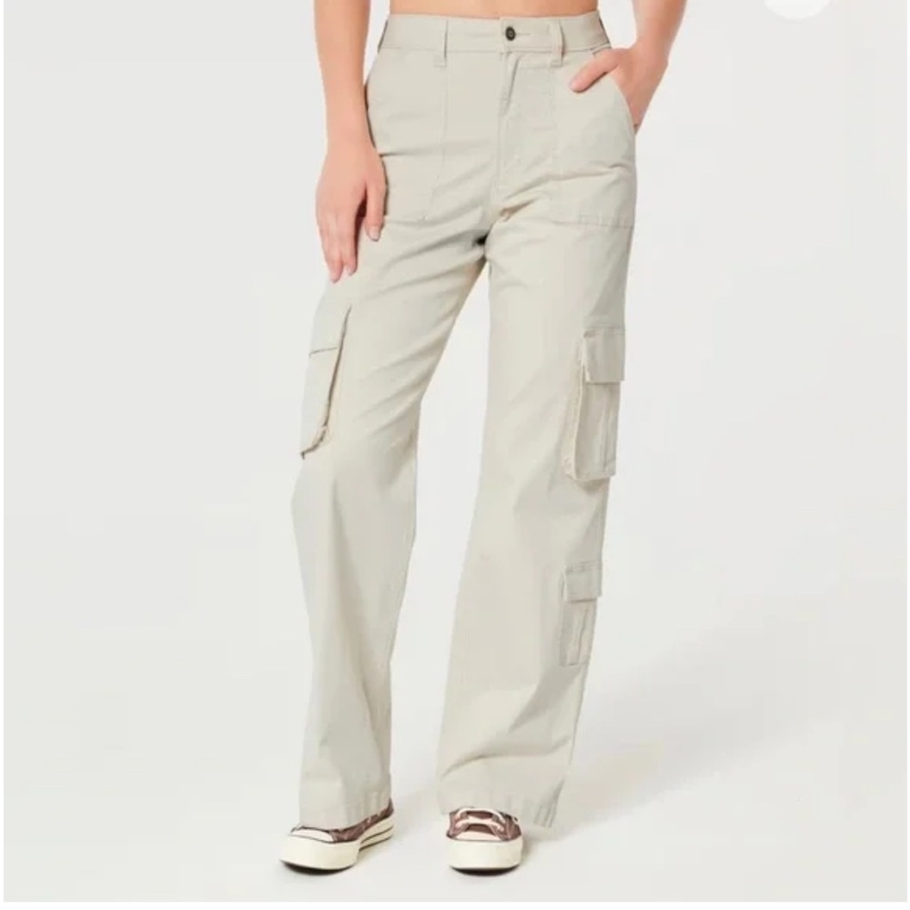 Hollister High Rise Baggy Cargo Pants Woman’s 00R Waist 24R NWT